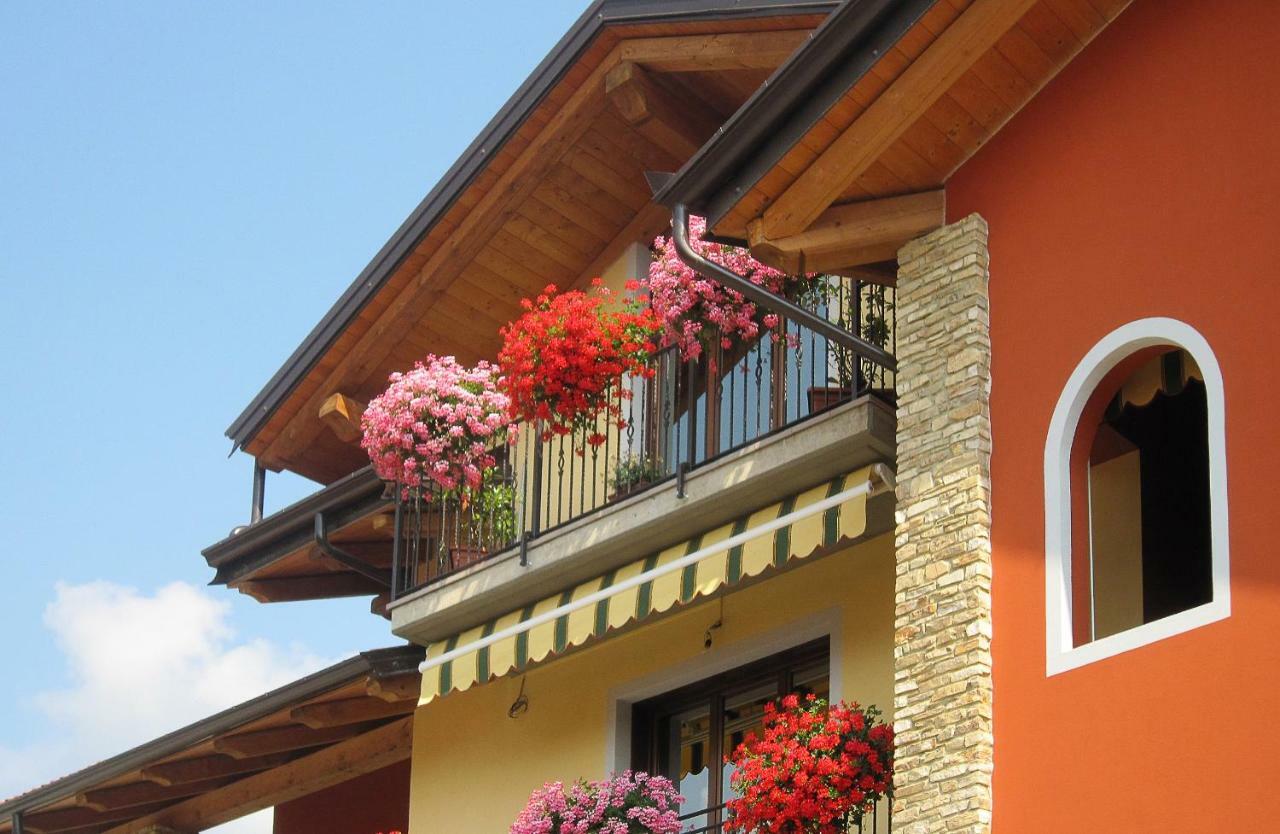 B&B Doria Valle Maira Roccabruna Exteriör bild